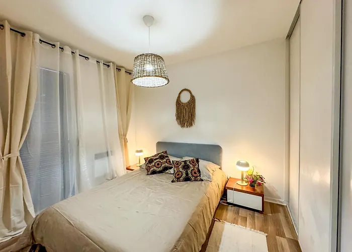 Le Bluet * Entierement Equipe * Confort